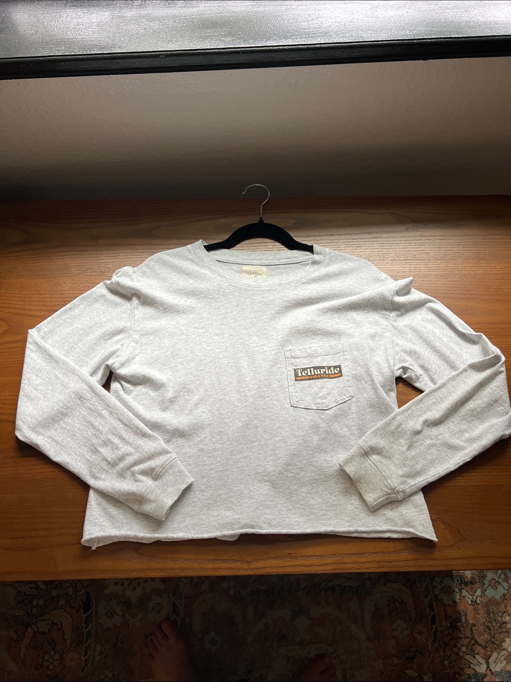 Telluride Pocket Long Sleeve Cropped Tee - Light Heather Gray